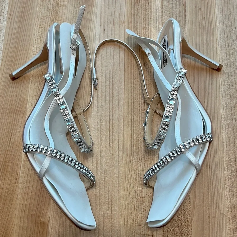 New Badgley Mischka Zane Strappy Satin Sandal Heels size 10 Bridal